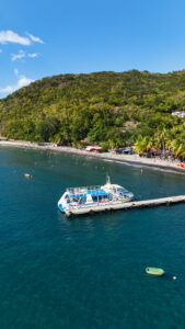 Quelle excursion en bateau avec des enfants en Guadeloupe ? Le guide complet pour des parents sereins